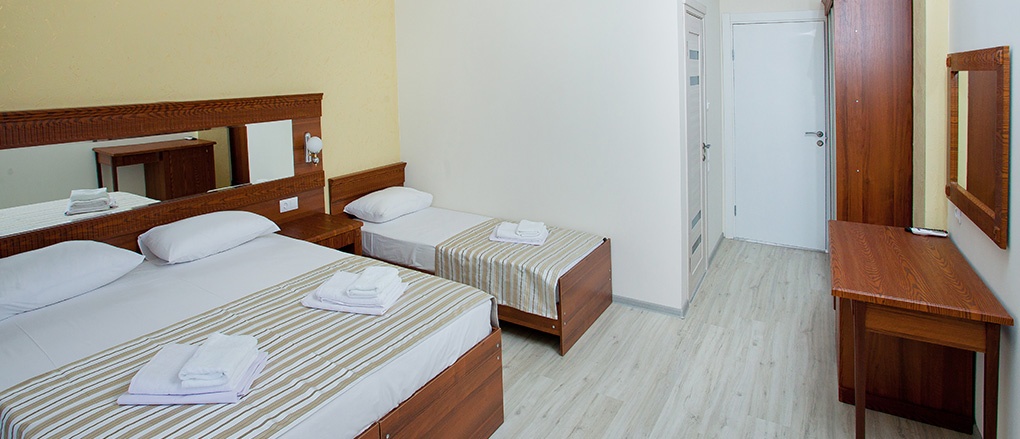  Отель «Venera Resort» Краснодарский край «Комфорт 3-местный», фото 2