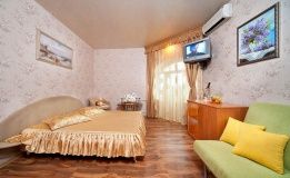 Guest house «Smokovnitsa» Krasnodar Krai Nomer "Studiya" na 3 etaje