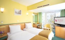 Гостиница «Маринс Парк Отель Сочи» Краснодарский край Стандарт с двумя односпальными кроватями
