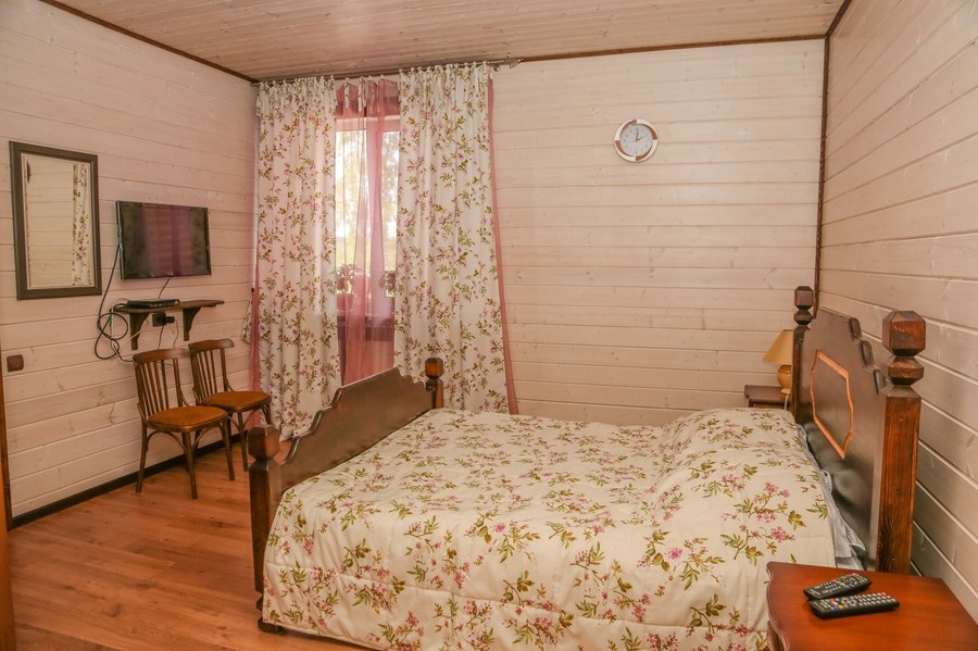База отдыха «Седьмой Берег» Тверская область 2-местный номер с 1 кроватью и собственной ванной комнатой, фото 2