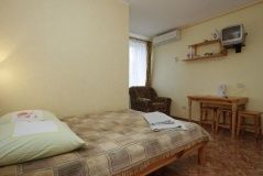 Guest house «Prohlada» Republic Of Crimea Nomer «Standart» s balkonom i mini-kuhney Korpus № 1