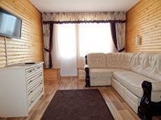 Гостиница «Консульский дворик» Республика Крым 2-комнатный люкс (основной корпус, 4-5 этаж), фото 2_1