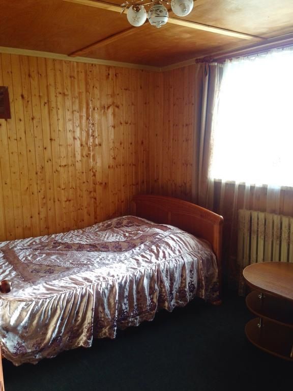 База отдыха «Лотос» Камчатский край 4-местный номер (с 2-мя отдельными кроватями), фото 2