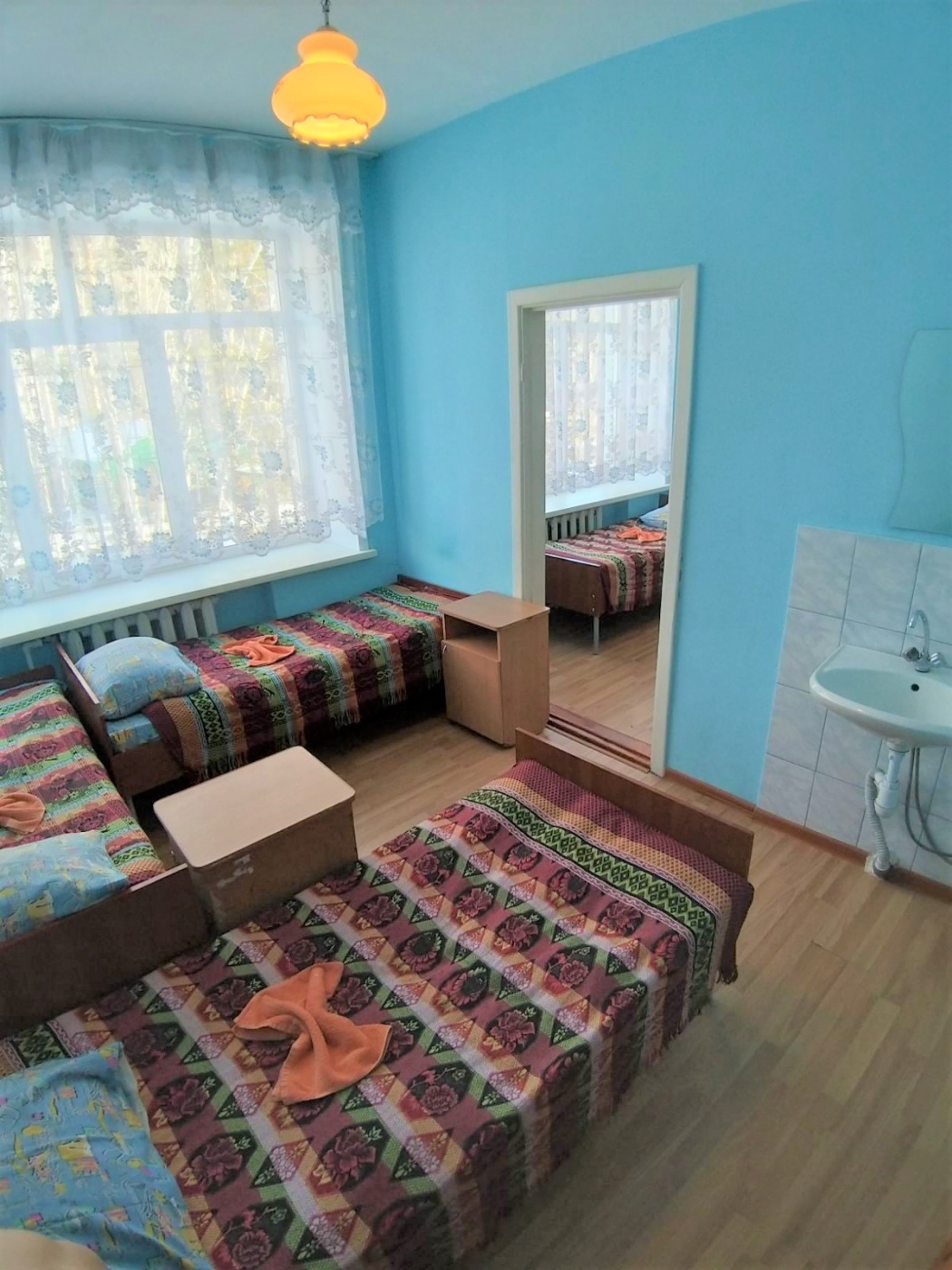 Парк-отель «Голубые Ели» Иркутская область 6-местный номер в эконом корпусе, фото 2