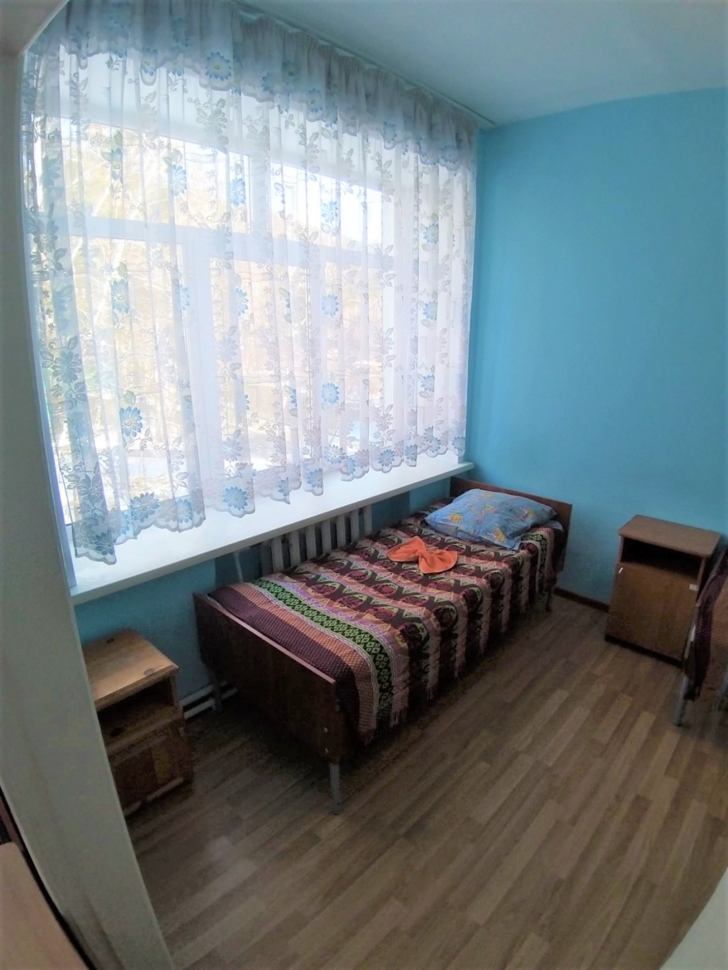 Парк-отель «Голубые Ели» Иркутская область 6-местный номер в эконом корпусе, фото 6