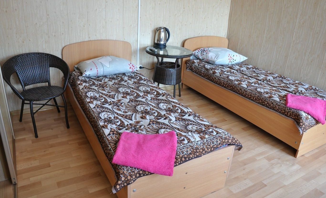 База отдыха «Оазис у моря» Приморский край Номер 2-местный в коттедже-гостинице, фото 2