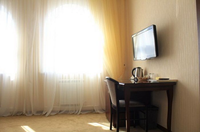  Отель «Бристоль» Ставропольский край Номер «Гранд Люкс» с террасой, фото 5