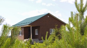 Recreation center «Lukomore» Bryansk oblast Odnoetajnyiy kottedj s dvumya spalnyami