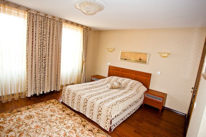  Отель «Кошкин дом» Калининградская область Номер «Полулюкс» №3,5, фото 1