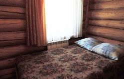База отдыха «Байкал Трек» Иркутская область Номер в коттедже «Байкальская деревня»: 1 этаж