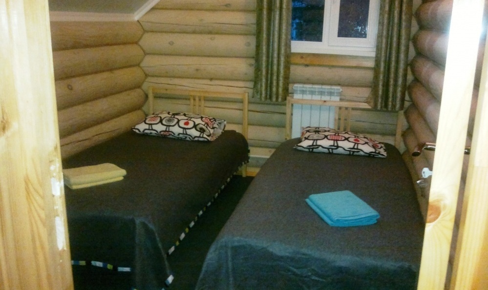 База отдыха «Ласточкин дом» Нижегородская область Комната №8 Улучшенный стандарт в доме Рыбака, фото 2
