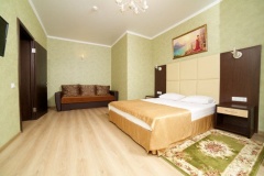 Отель «Эмеральд» Краснодарский край Люкс 2-комнатный с балконом, фото 1_0