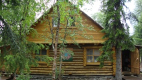 Chalet «Medvejiy ugol» Murmansk oblast Komnata v gostevom dome