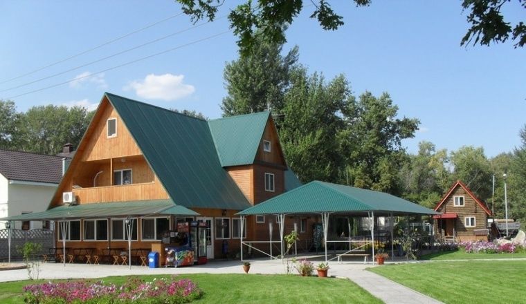 Recreation center «Usadba Dubrava» Saratov oblast 