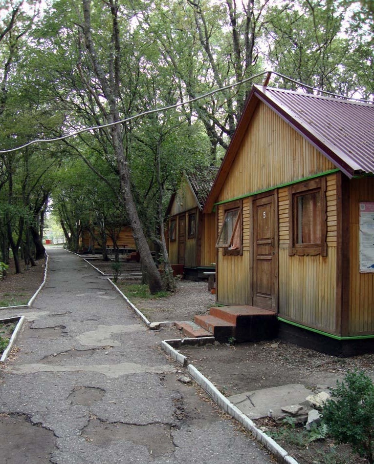 База отдыха «Лесник» Краснодарский край Домик без удобств, фото 3