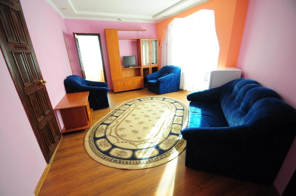  Отель «Шахерезада» Кабардино-Балкарская Республика Люкс трёхкомнатный, фото 3