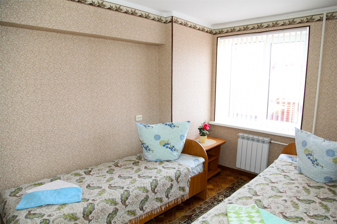 Гостиница «Алмаз» Астраханская область Четырёхместный эконом, фото 1