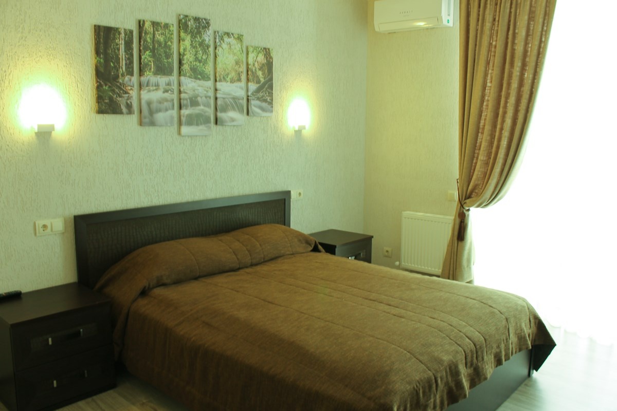  Отель «Каштан» Республика Адыгея Делюкс с террасой, фото 1