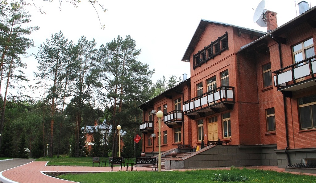 Гостиничный комплекс «Дом Лесника» Орловская область, фото 1