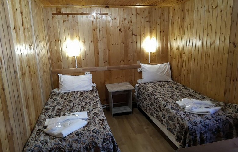Пансионат «Аллюр» Карачаево-Черкесская Республика Семейное шале с двумя спальнями, фото 1