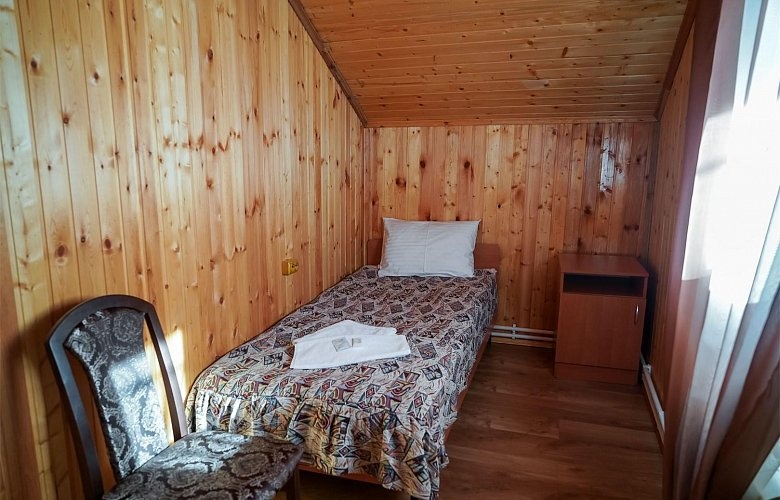 Пансионат «Аллюр» Карачаево-Черкесская Республика Шестиместное шале с двумя спальнями, фото 3