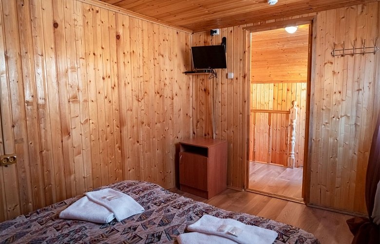 Пансионат «Аллюр» Карачаево-Черкесская Республика Шестиместное шале с двумя спальнями, фото 5