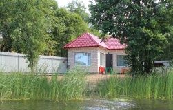 База отдыха «Лесная Гавань» Псковская область Дом у озера