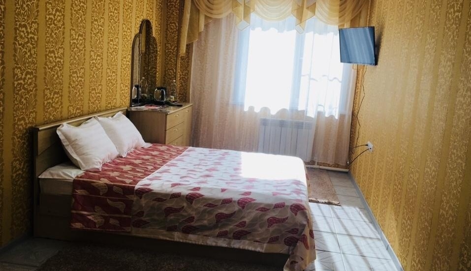  Отель «Любимый» Республика Алтай 2-местный номер эконом, фото 1
