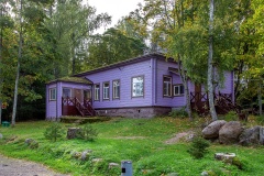 База отдыха «Соколинское» Ленинградская область Фиолетовый дом 4-х местные апартаменты 