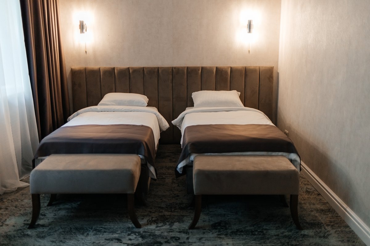  Бутик-отель «Полесье» Орловская область Стандартный однокомнатный номер с раздельными кроватями, фото 1
