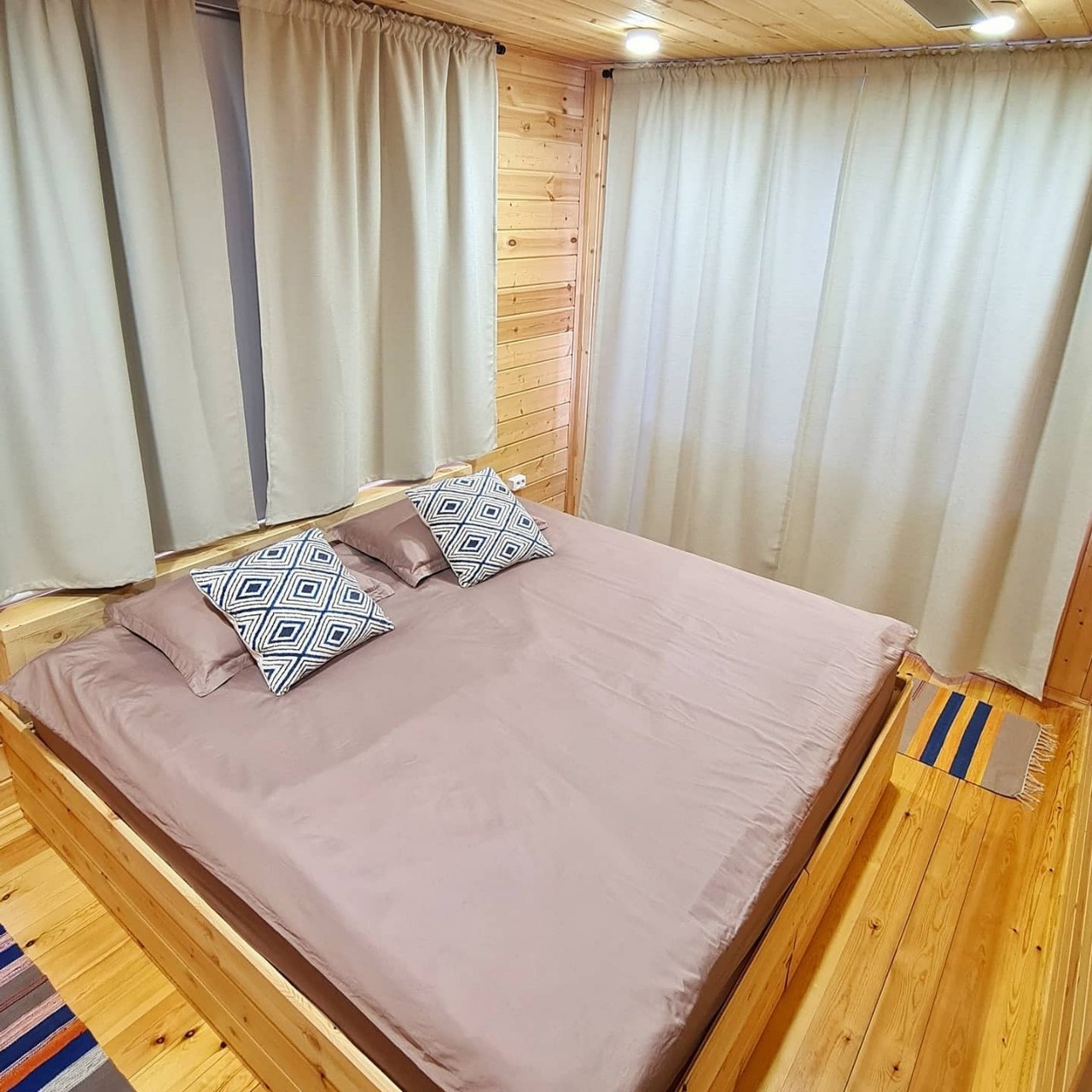 База отдыха «Айбарка» Республика Алтай Люкс с двумя спальнями, фото 5