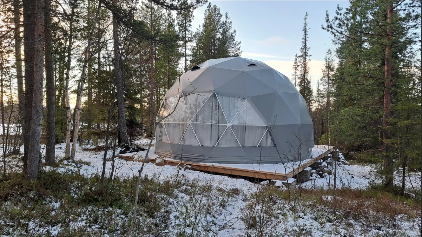 База отдыха «Лапландская деревня» Мурманская область Купольный шатер с панорамными окнами, фото 6