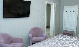 Гостиничный комплекс «Земляничные холмы» гостиничный комплекс Сахалинская область Люкс 2-местный 2-комнатный (Provance)