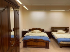 Отель «Неделина 26» Воронежская область трехместный номер с двухспальной кроватью и односпальной кроватью
