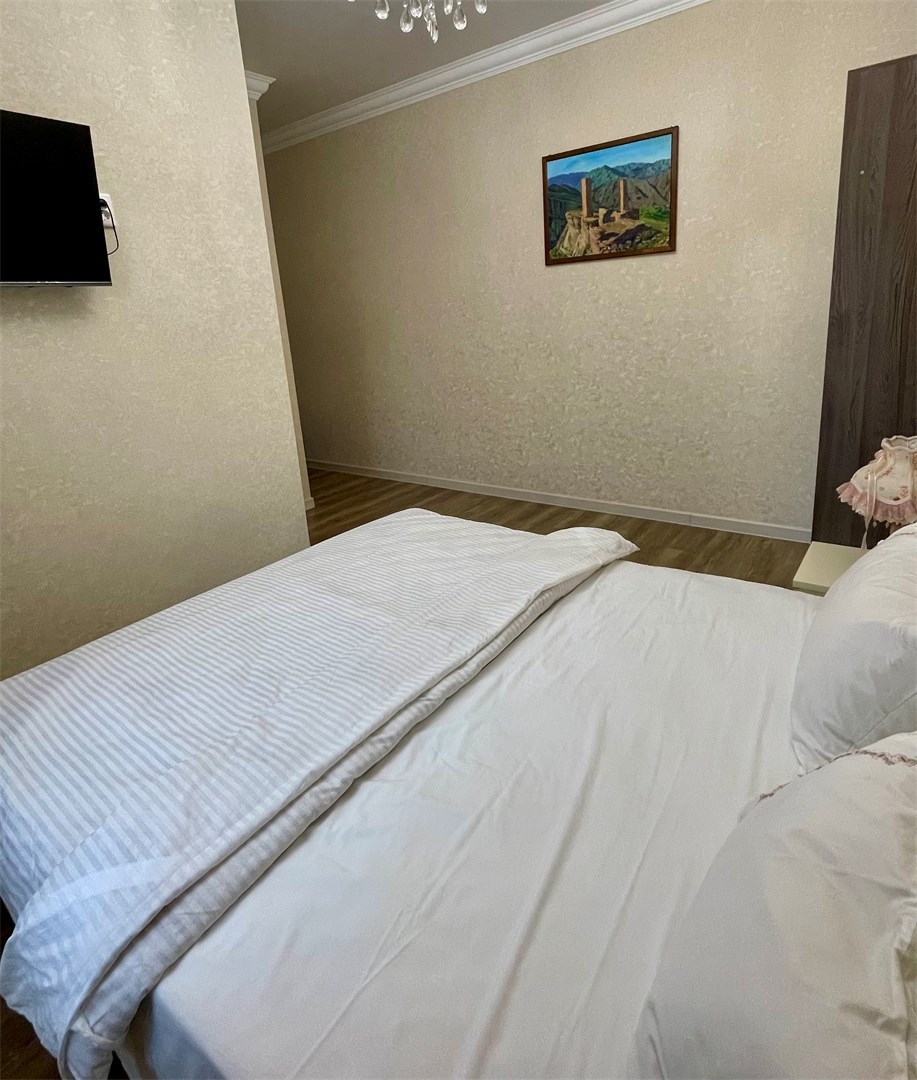Отель «Атмосфера 3*» Республика Дагестан Классический улучшенный номер с двухспальной кроватью(King-size+), фото 10