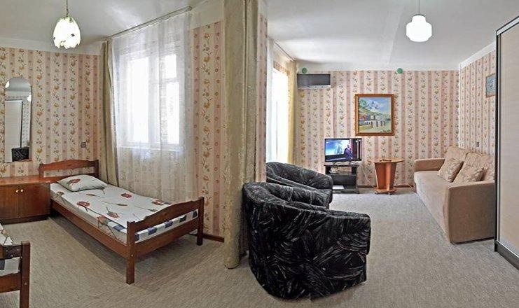  База отдыха "Торнадо" Краснодарский край 2-х местный номер Семейный (Корпус № 1), фото 1