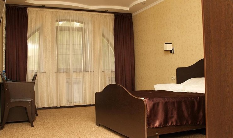  «Тройка» гостиничный комплекс Ярославская область Улучшенный 2-местный, фото 1