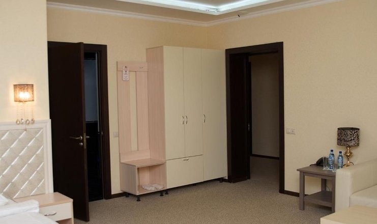  «Тройка» гостиничный комплекс Ярославская область Люкс 2-местный, фото 5