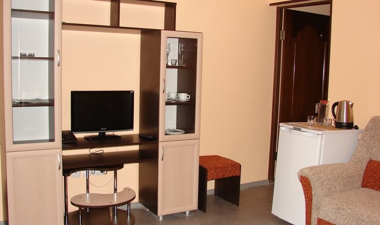  «Колос» санаторий Омская область Стандартный Плюс 2-местный 2-комнатный (корпус №2) 4 этаж, фото 3