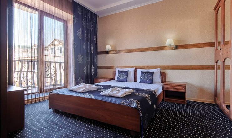 Отель «Маринус» Краснодарский край Люкс 2-местный 2-комнатный, фото 1