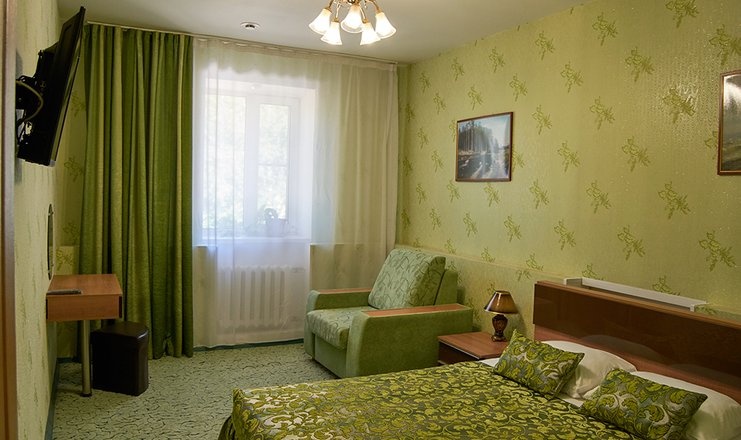  «7 Холмов» гостиница Кировская область Люкс 4-местный 2-комнатный, фото 2