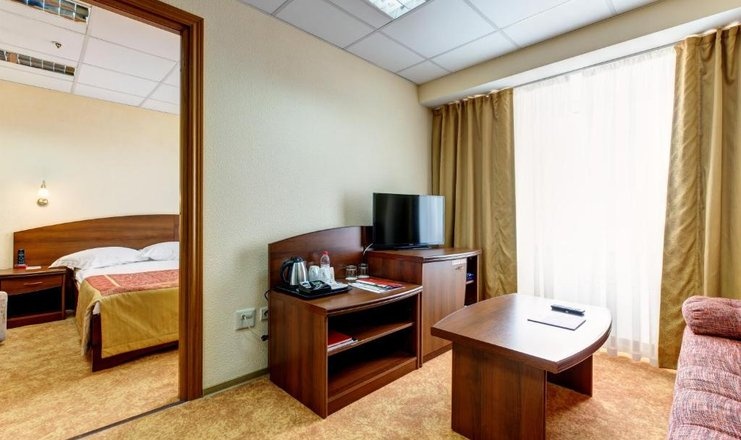 «AZIMUT / Азимут Отель Кемерово» Кемеровская область Люкс 2-местный 2-комнатный, фото 2