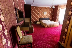 Гостиница Отель «Эльбрусия» Кабардино-Балкарская Республика Номер «Люкс» 3-комнатный 4-местный, фото 2_1