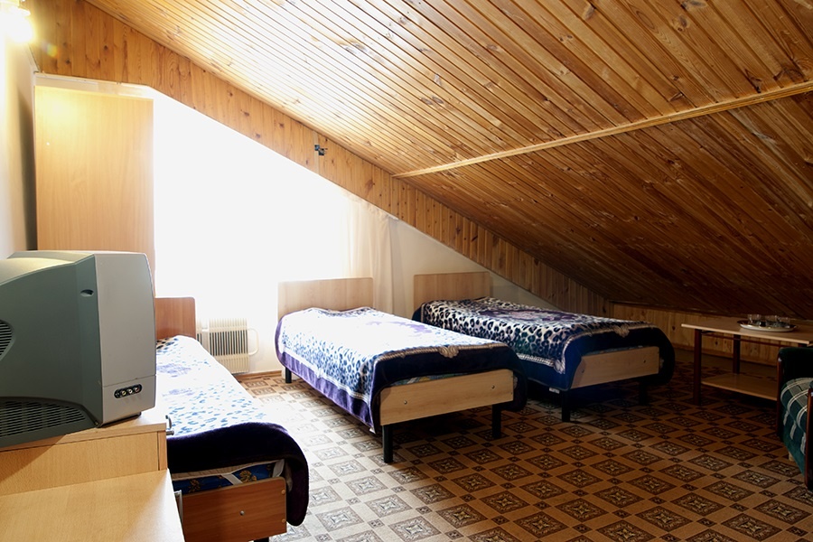  Отель «Эсен» Кабардино-Балкарская Республика Трёхместный двухуровневый номер, фото 2